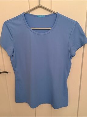 J. McLaughlin Light Blue Short Sleeve Crew Tee